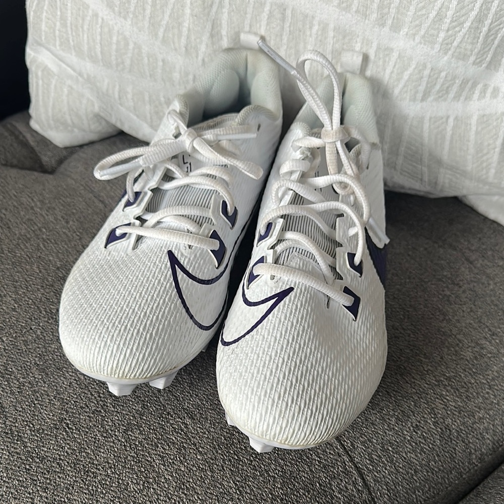 Gently used Nike Vapor Edge Speed 360 2 White New Orchid FJ1582-150 / 10.5